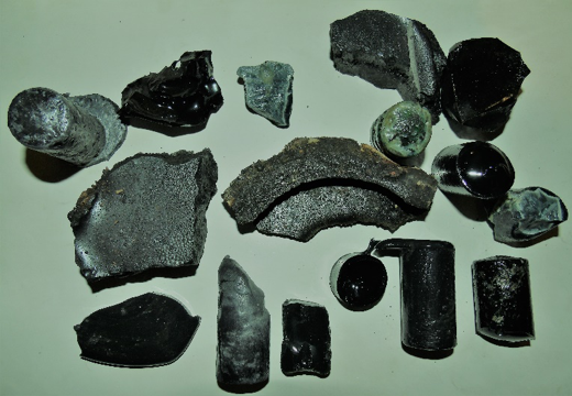 Examples of cast materials (tiles and cylinders in section) obtained from the melt